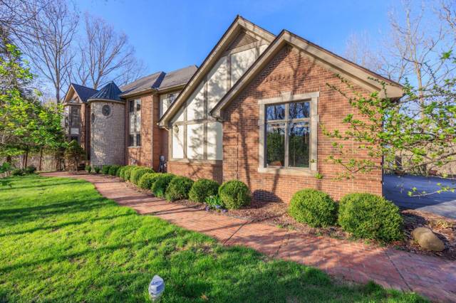 1260 Silverbell Road, Rochester, MI