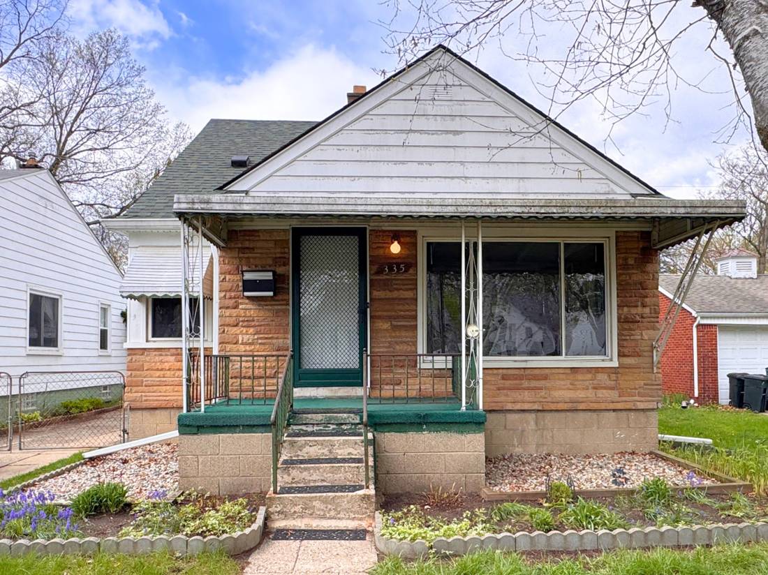 335 Laprairie Street, Ferndale, MI 48220