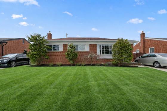 5845 Plainfield Street, Dearborn Heights, MI 48127 photo 3
