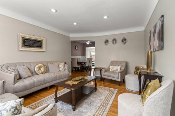 5845 Plainfield Street, Dearborn Heights, MI 48127 photo 4