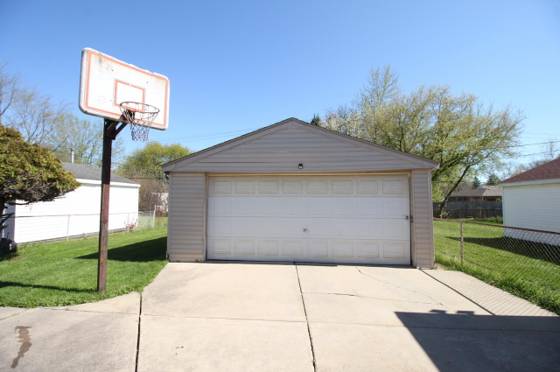18905 Woodland Street, Harper Woods, MI 48225 photo 3