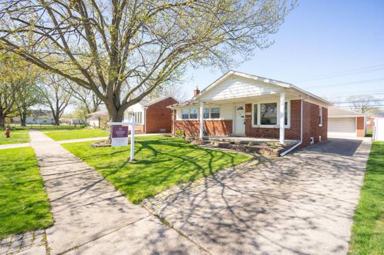 28053 Fountain Street, Roseville, MI 48066 photo 2