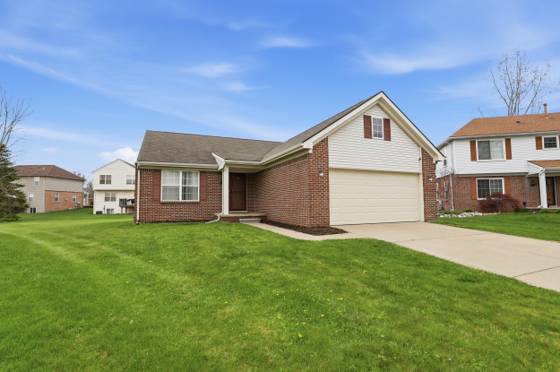 42122 Richmond Drive, Belleville, MI 48111 photo 3