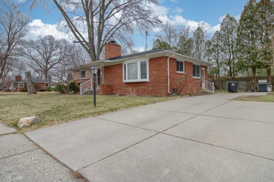 33725 Cindy Street, Livonia, MI 48150 photo 3