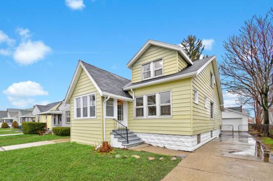 345 E Goulson Avenue, Hazel Park, MI 48030 photo 2