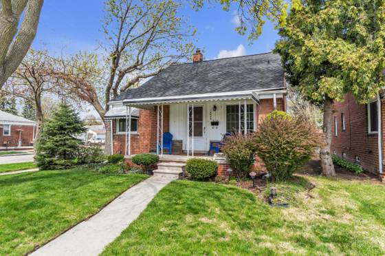 14948 Warwick Avenue, Allen Park, MI 48101 photo 2
