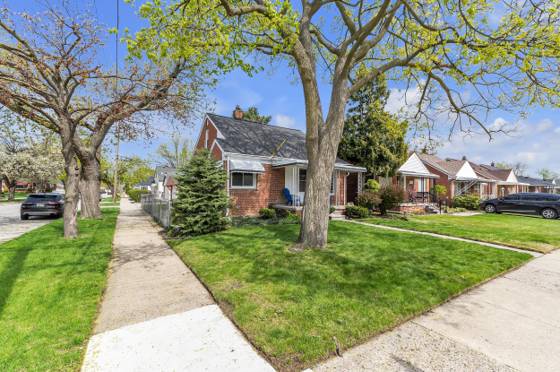 14948 Warwick Avenue, Allen Park, MI 48101 photo 3