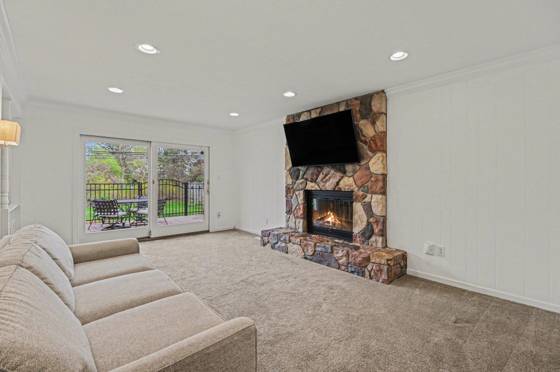 3028 Caswell Drive, Troy, MI 48084 photo 5