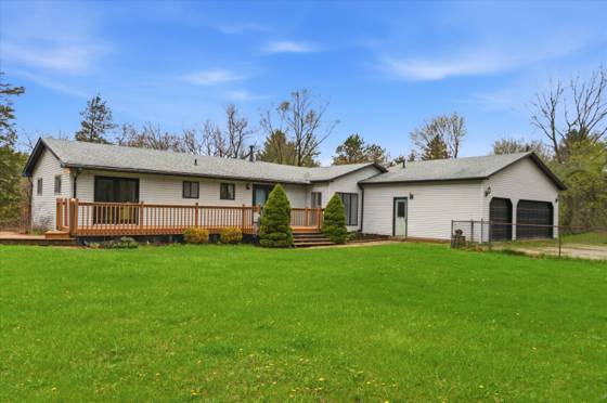 9095 Huron River Drive, Brighton, MI 48116 photo 2