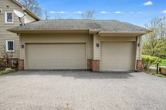 5990 Lynne Hollow Drive, Commerce Twp, MI 48382 photo 4