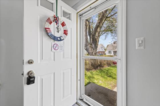 24601 Dartmouth Street, Dearborn Heights, MI 48125 photo 3