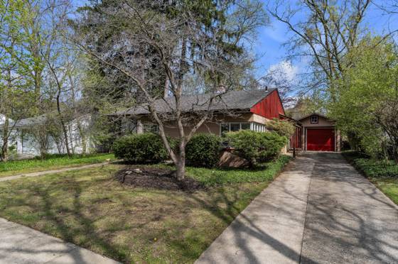 803 Barton Drive, Ann Arbor, MI 48105 photo 3