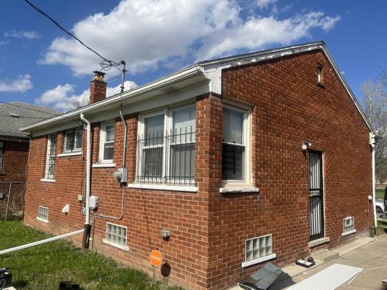 10047 Sorrento Avenue, Detroit, MI 48227 photo 2