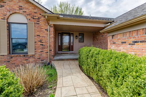 631 Heritage Lane, Rochester Hills, MI 48309 photo 3