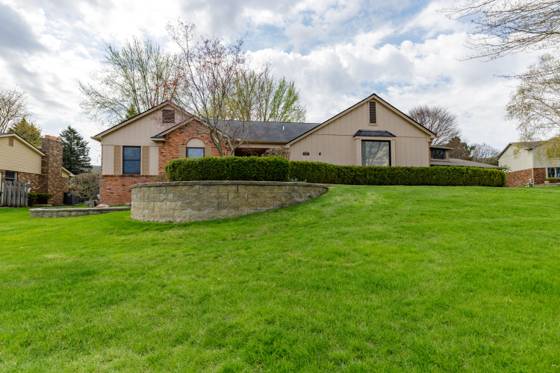 631 Heritage Lane, Rochester Hills, MI 48309 photo 2