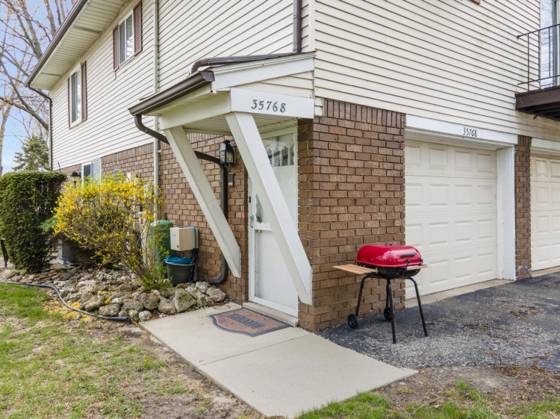 35768 Union Lake Road, Harrison Township, MI 48045 photo 3