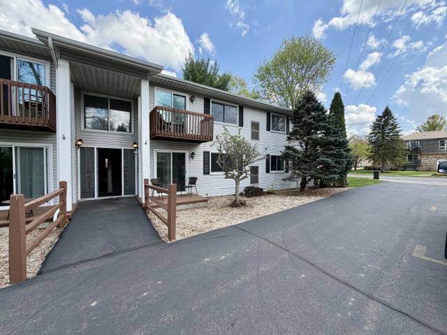 682 W Middle Street #Unit #4, Chelsea, MI