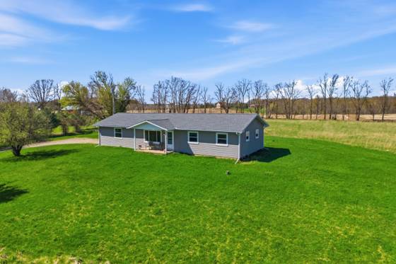 11580 Bell Oak Road, Webberville, MI 48892 photo 2