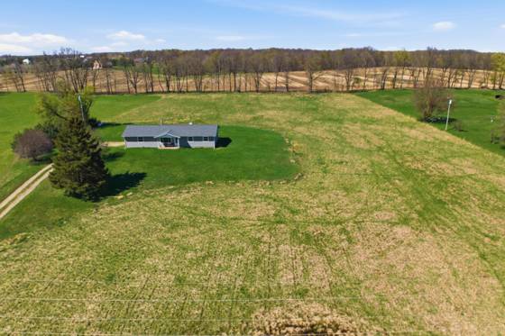 11580 Bell Oak Road, Webberville, MI 48892 photo 4