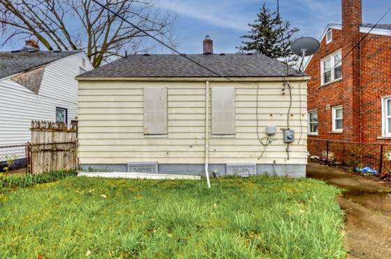 13881 Carlisle Street, Detroit, MI 48205 photo 2