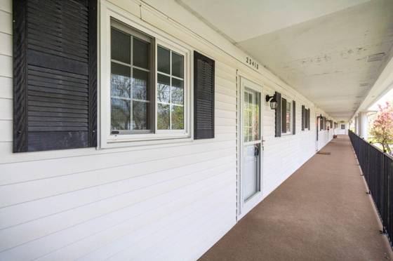 23418 Middlebelt Road #10, Farmington, MI 48336 photo 5