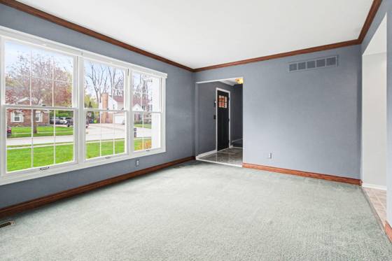 15698 Oakhill Court, Livonia, MI 48154 photo 4