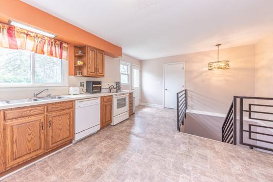 415 Linden Court, Saline, MI 48176 photo 4
