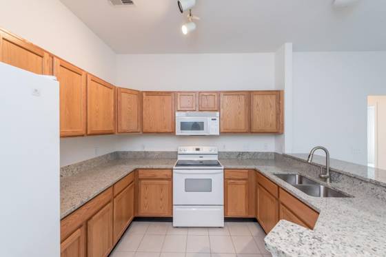 2800 S Knightsbridge Circle, Ann Arbor, MI 48105 photo 5