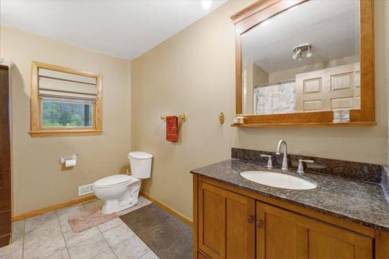 6475 Center Road, Fenton, MI 48430 photo 4