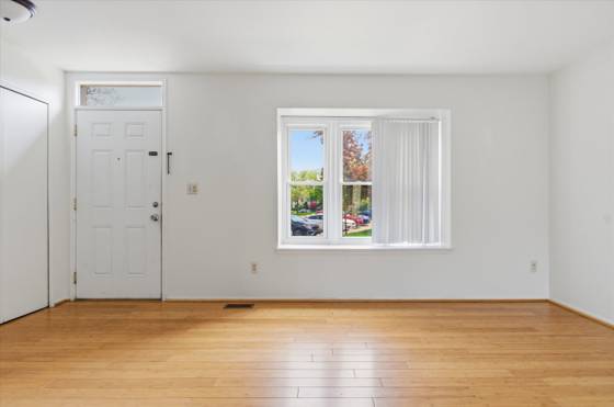 3273 Bolgos Circle, Ann Arbor, MI 48105 photo 4