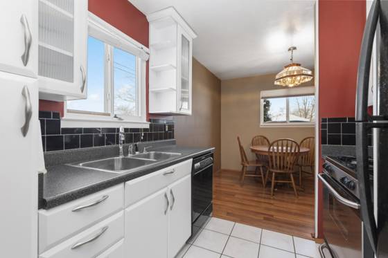 27463 Delton Street, Madison Heights, MI 48071 photo 5