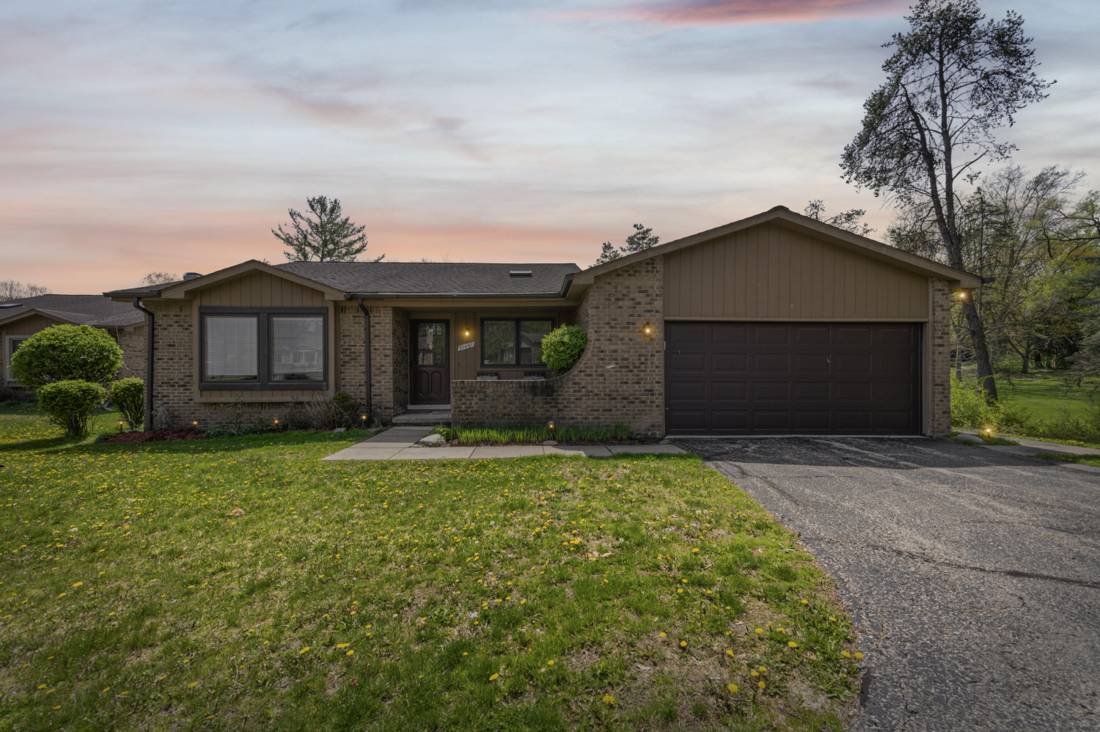 31461 Orchard Brook Court, Farmington Hills, MI 48336
