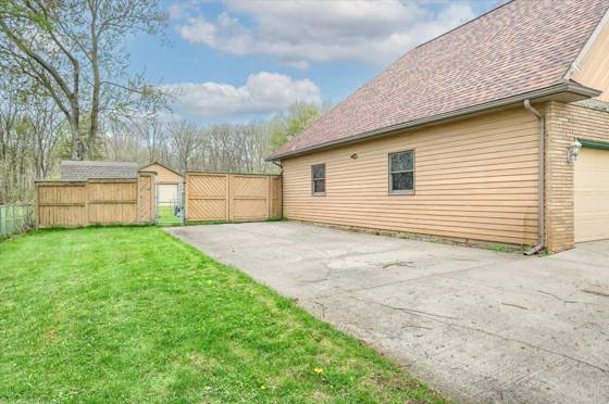 6453 Johnson Road, Flushing, MI 48433 photo 4