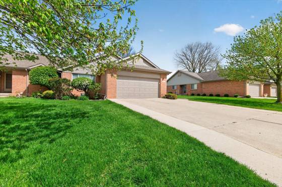 1927 Pebble Creek Drive, Canton, MI 48188 photo 2