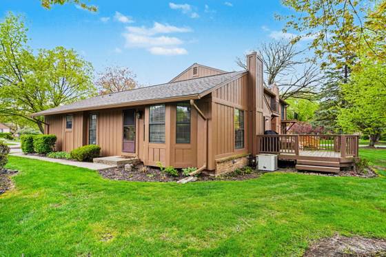 1859 Allenway Court, Rochester Hills, MI 48309 photo 4