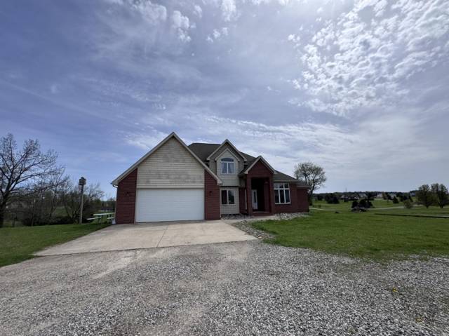 1026 Deer Valley Dr, Manchester, MI