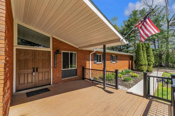 11273 9 Mile Road, South Lyon, MI 48178 photo 5