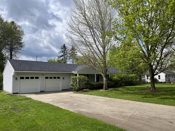 7852 State Street, Brighton, MI 48116 photo 2
