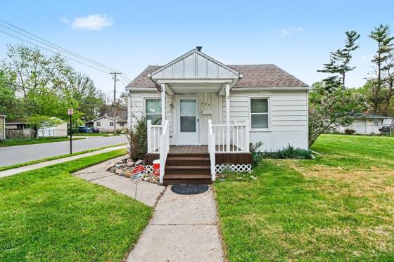 466 W Maxlow Avenue, Hazel Park, MI 48030 photo 2