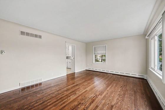 21516 Madison Street, Saint Clair Shores, MI 48081 photo 4