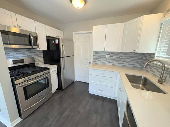 27042 Brettonwoods Street, Madison Heights, MI 48071 photo 4