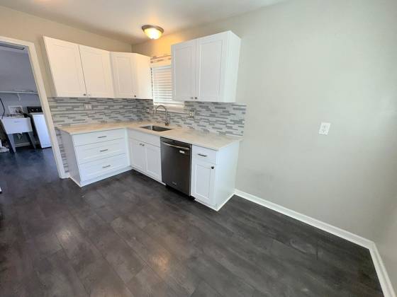 27042 Brettonwoods Street, Madison Heights, MI 48071 photo 5