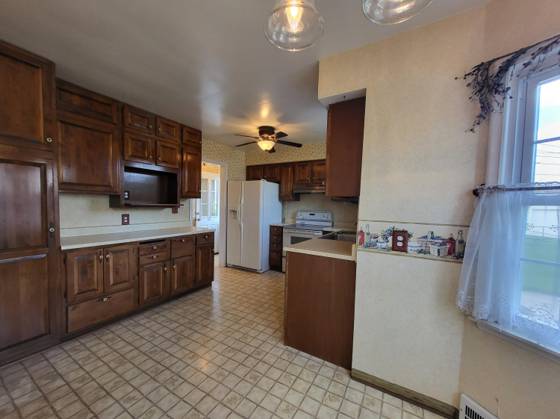 8969 Ruth Avenue, Allen Park, MI 48101 photo 5
