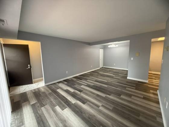 1476 W Chateau Vert, Ypsilanti, MI 48197 photo 3