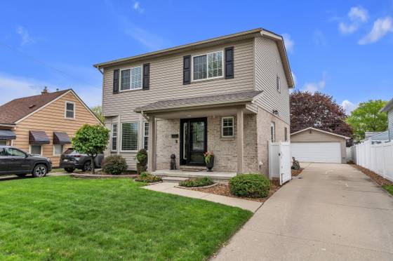 917 9th Street, Wyandotte, MI 48192 photo 3