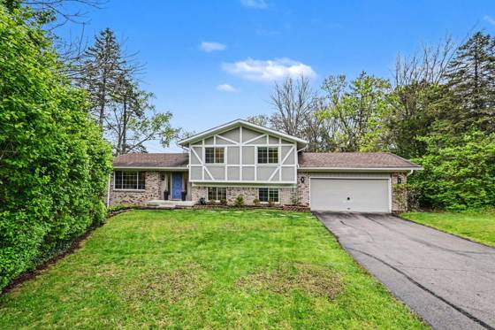 2105 Londonderry Road, Ann Arbor, MI 48104 photo 2