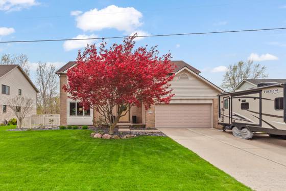 5031 Redwood Drive, Monroe, MI 48161 photo 2