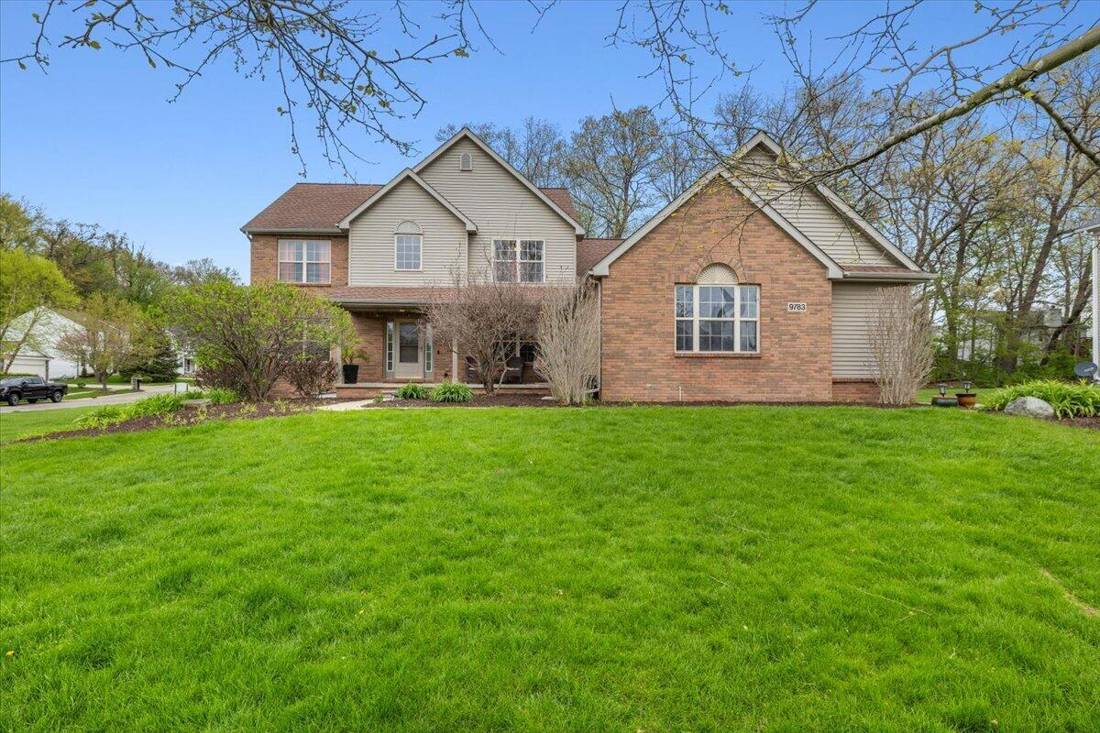9783 Viewcrest Court, Howell, MI 48843