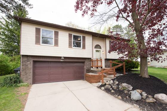 2105 Foss Court, Ann Arbor, MI 48103 photo 3