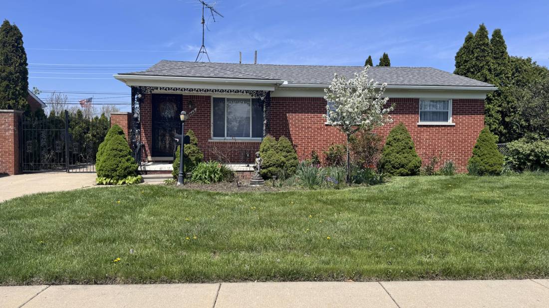 13442 Kerr Street, Southgate, MI 48195